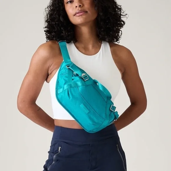 Athleta EXCURSION LARGE BELT BAG Teal - Picture 2 of 5